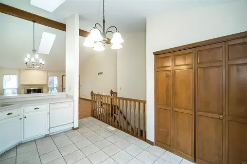 1322 Stone Run Dr, Ballwin, MO 63021 photo 9