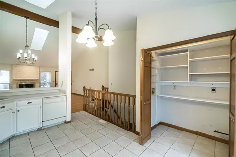 1322 Stone Run Dr, Ballwin, MO 63021 photo 10