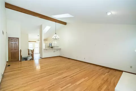 1322 Stone Run Dr, Ballwin, MO 63021 photo 2