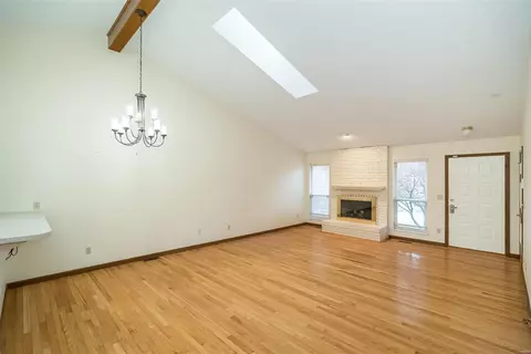 1322 Stone Run Dr, Ballwin, MO 63021 photo 5