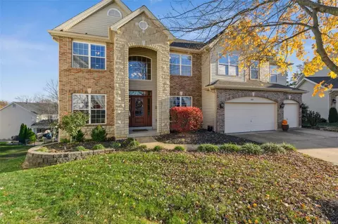 1658 Summit Terrace Ct, Fenton, MO 63026