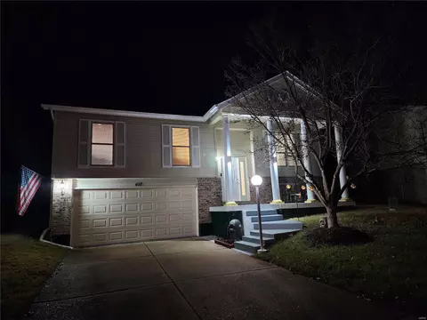 437 Elm Crossing Ct, Ballwin, MO 63021 photo 3