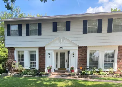 12770 Needle Point Ct, Florissant, MO 63033