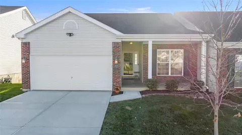 459 Angelique Pl, Saint Charles, MO 63303