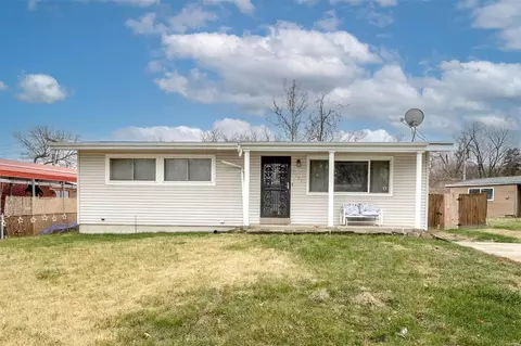 1506 Champlin Dr, Saint Louis, MO 63136