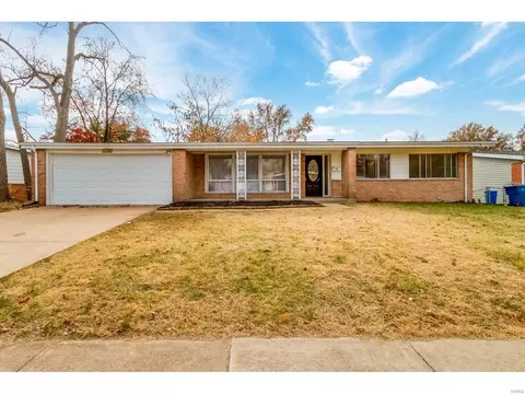 1580 Yearling, Florissant, MO 63033