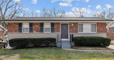 1372 Cove Ln, Saint Louis, MO 63138