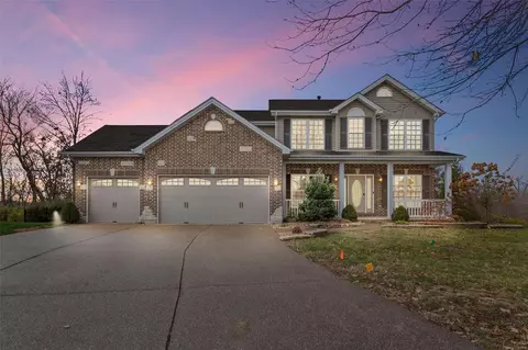 56 Savannah Hill Dr, Saint Peters, MO 63376