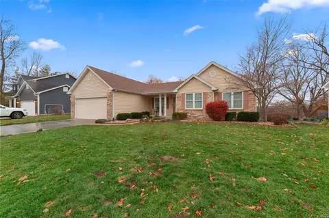 679 Napa Ln, Saint Charles, MO 63304