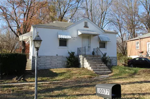 10077 Green Valley Dr, Saint Louis, MO 63136