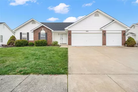 143 Old Williamsburg Pkwy, Wentzville, MO 63385