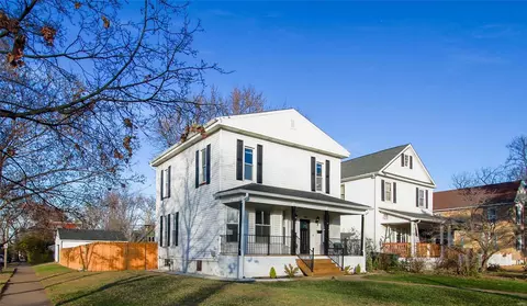 6981 Marquette Ave, Saint Louis, MO 63139