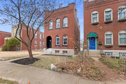 4249 Humphrey St, Saint Louis, MO 63116