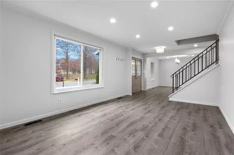 240 Aspen Village Dr, Ballwin, MO 63021 photo 21