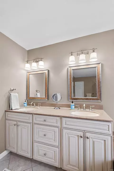 1726 Connemara Dr, Manchester, MO 63021 photo 38