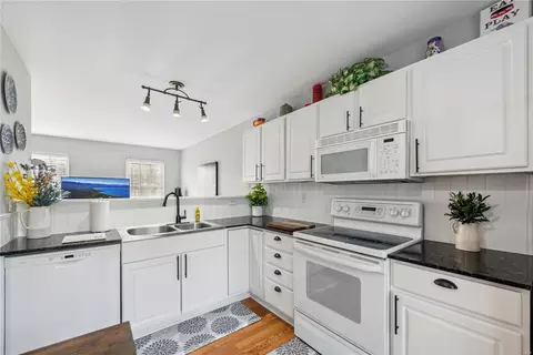 353 Heritage Commons Cir, O'fallon, MO 63368 photo 7