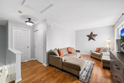 353 Heritage Commons Cir, O'fallon, MO 63368 photo 16