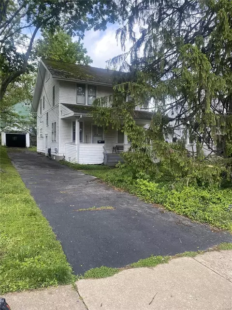 227 Gray, Webster Groves, MO 63119