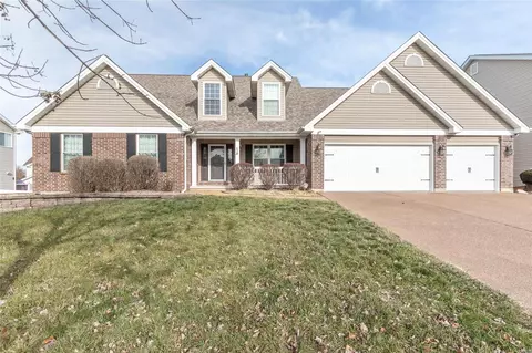 37 Savannah Hill Dr, Saint Peters, MO 63376
