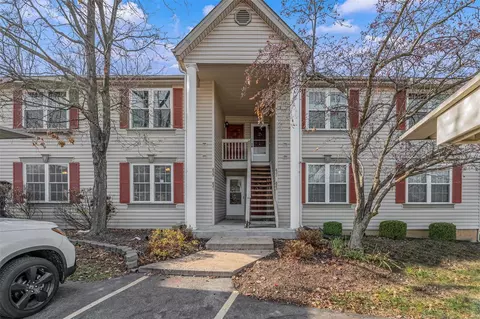 821 Sugar Valley Ct, Saint Peters, MO 63376