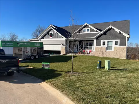 6889 Preservation Pkwy, Saint Louis, MO 63123