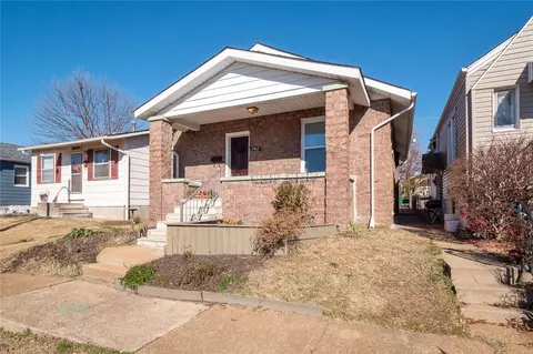 3917 Randall St, Saint Louis, MO 63116