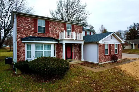1030 Trifecta Dr, Florissant, MO 63034