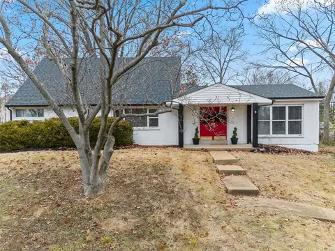 1039 Tulip Ln, Ellisville, MO 63021 photo 2