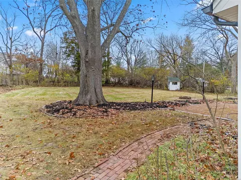 1039 Tulip Ln, Ellisville, MO 63021 photo 40