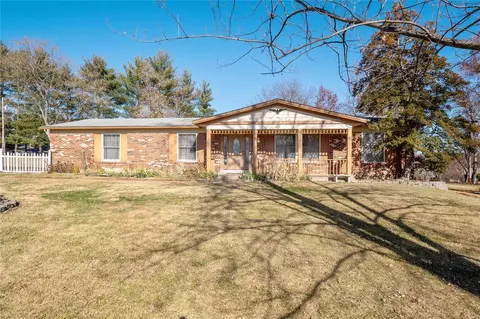 9 Elannchester Dr, Manchester, MO 63011 photo 2