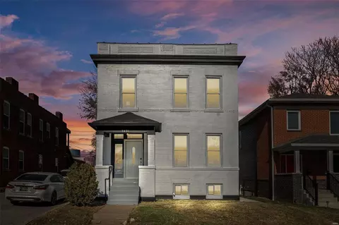 3431 Park Ave, Saint Louis, MO 63104