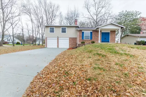 28 Asherton Dr, Saint Peters, MO 63376