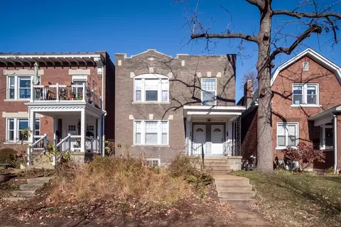 4215 Hartford St, Saint Louis, MO 63116