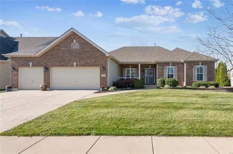 324 Trailhead Way, Dardenne Prairie, MO 63368