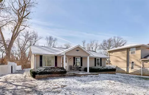 14 Midland Ave, Maryland Heights, MO 63043