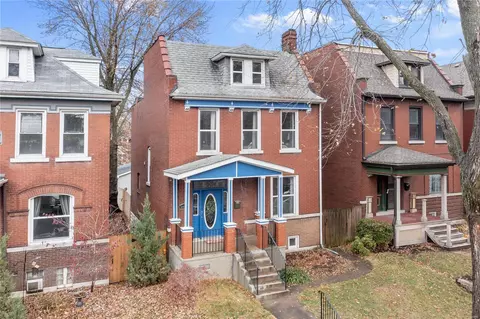 3889 Hartford St, Saint Louis, MO 63116