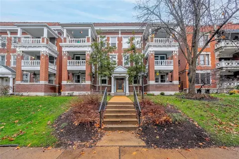 5547 Waterman Blvd #2E, Saint Louis, MO 63112