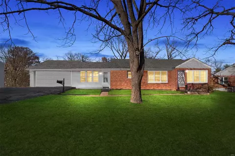 11209 Tesson Ferry Rd, Saint Louis, MO 63123