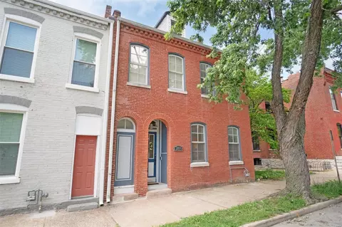 2855 Mcnair Ave, Saint Louis, MO 63118