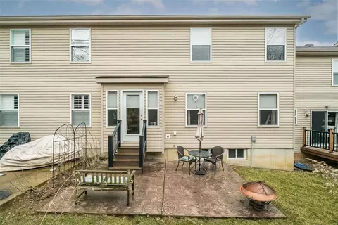 5605 Wavecrest Cir, Cottleville, MO 63304 photo 3