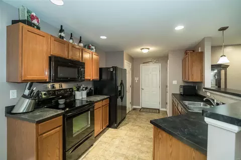 5605 Wavecrest Cir, Cottleville, MO 63304 photo 10