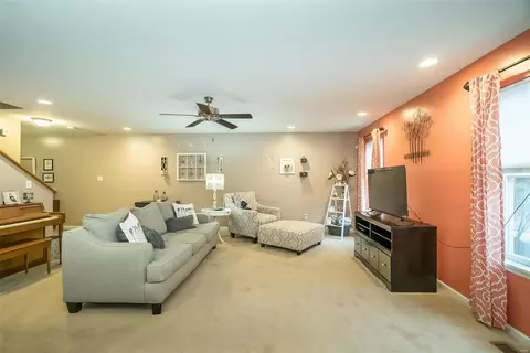 5605 Wavecrest Cir, Cottleville, MO 63304 photo 8