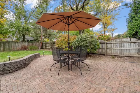 12 Beverly Dr, Olivette, MO 63132 photo 24