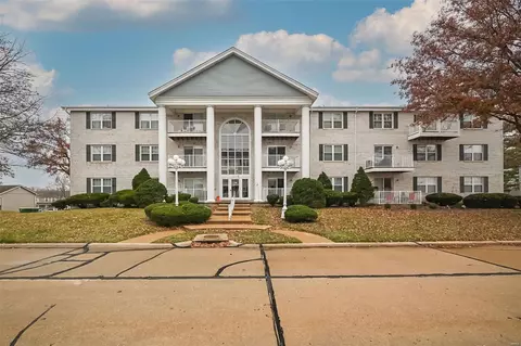 1112 Sunhaven Dr #C, Saint Louis, MO 63129