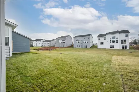 325 Dalriada Blvd, O'fallon, MO 63368 photo 33