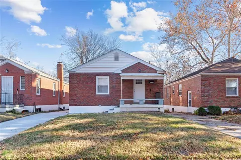 1334 Coolidge Dr, Saint Louis, MO 63132