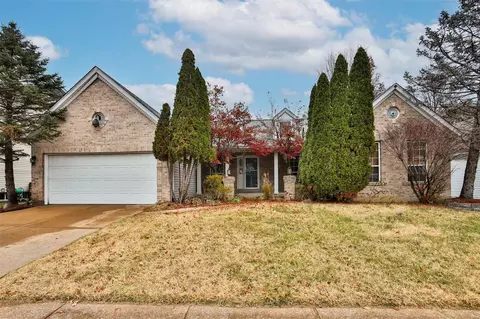 9835 Tiffany Square Pkwy, Saint Louis, MO 63123