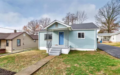 2841 Ridgeway Ave, Saint Louis, MO 63114