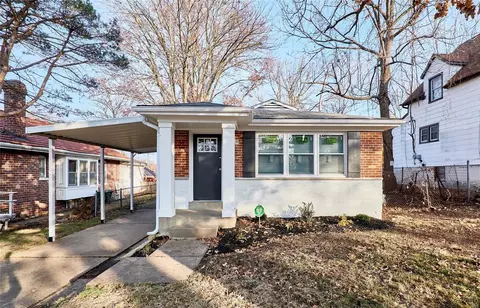 8311 Madison Ave, Saint Louis, MO 63114