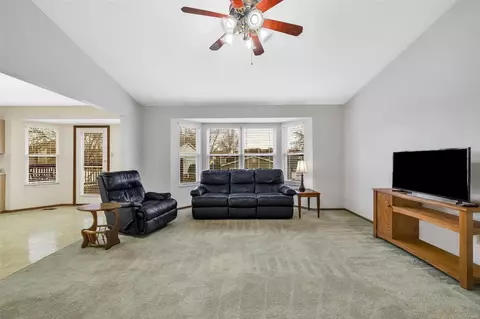 6407 High Meadow Dr, O'fallon, MO 63368 photo 4